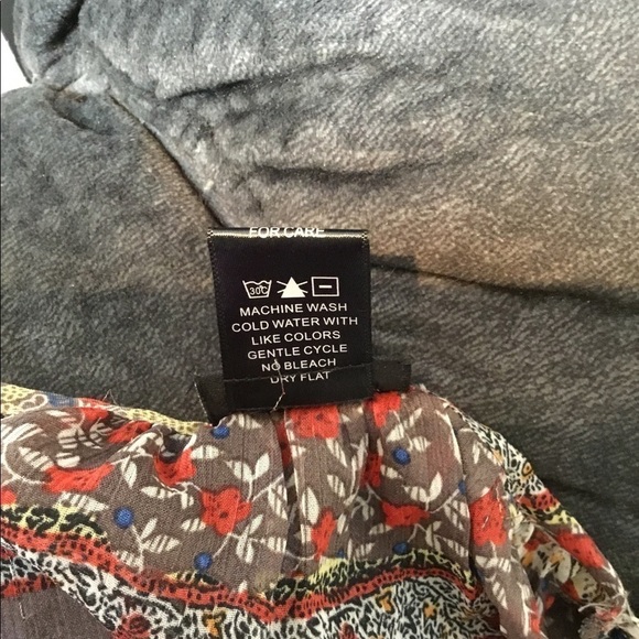 Rue 21  XL tie front semi sheer blouse - Picture 6 of 15